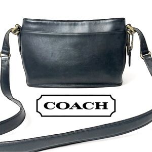 Vintage COACH Equestrian Bag in Black No. J70 9802